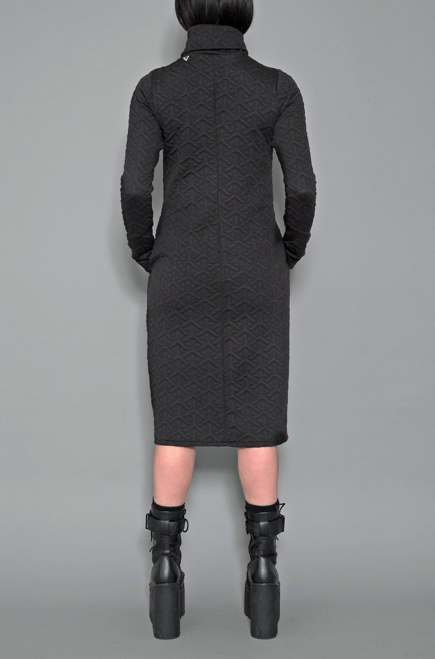 Geometric Long Sleeved Zip Coat